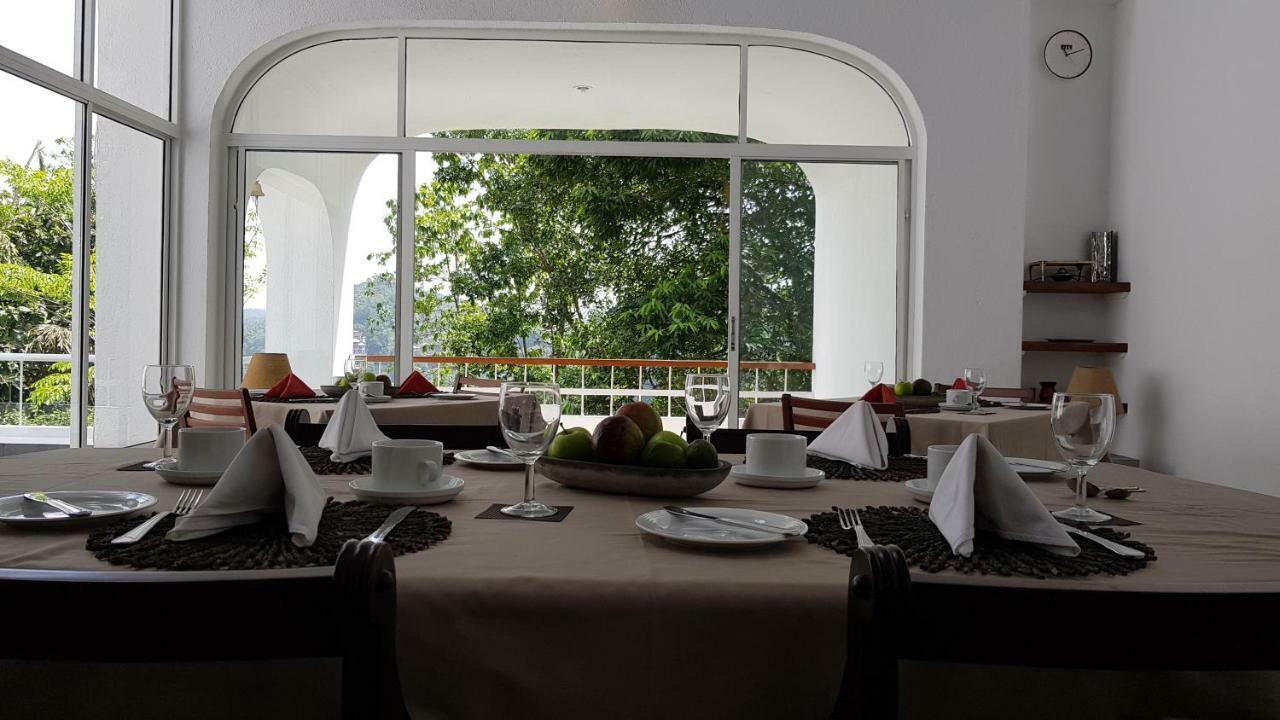 Regent Lodge Hotel & Villa Kandy Exterior photo