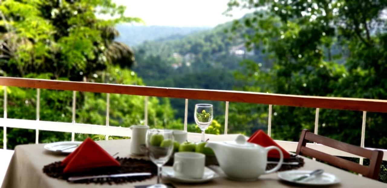 Regent Lodge Hotel & Villa Kandy Exterior photo