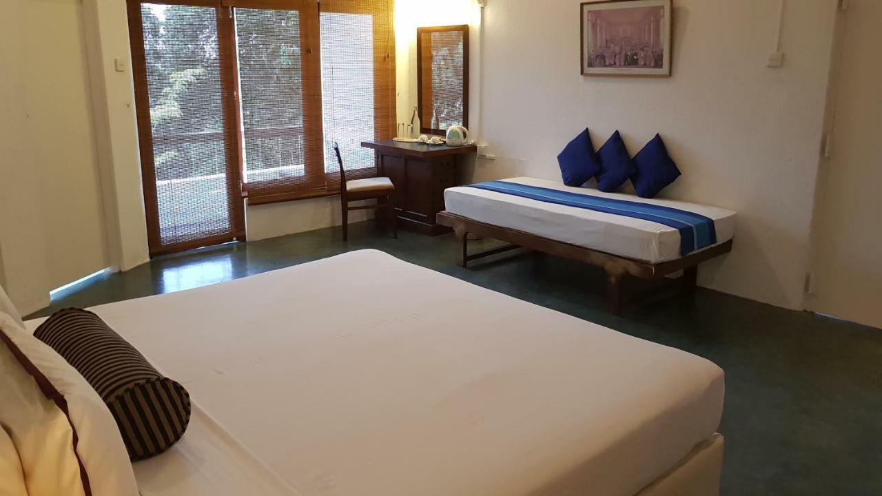 Regent Lodge Hotel & Villa Kandy Exterior photo