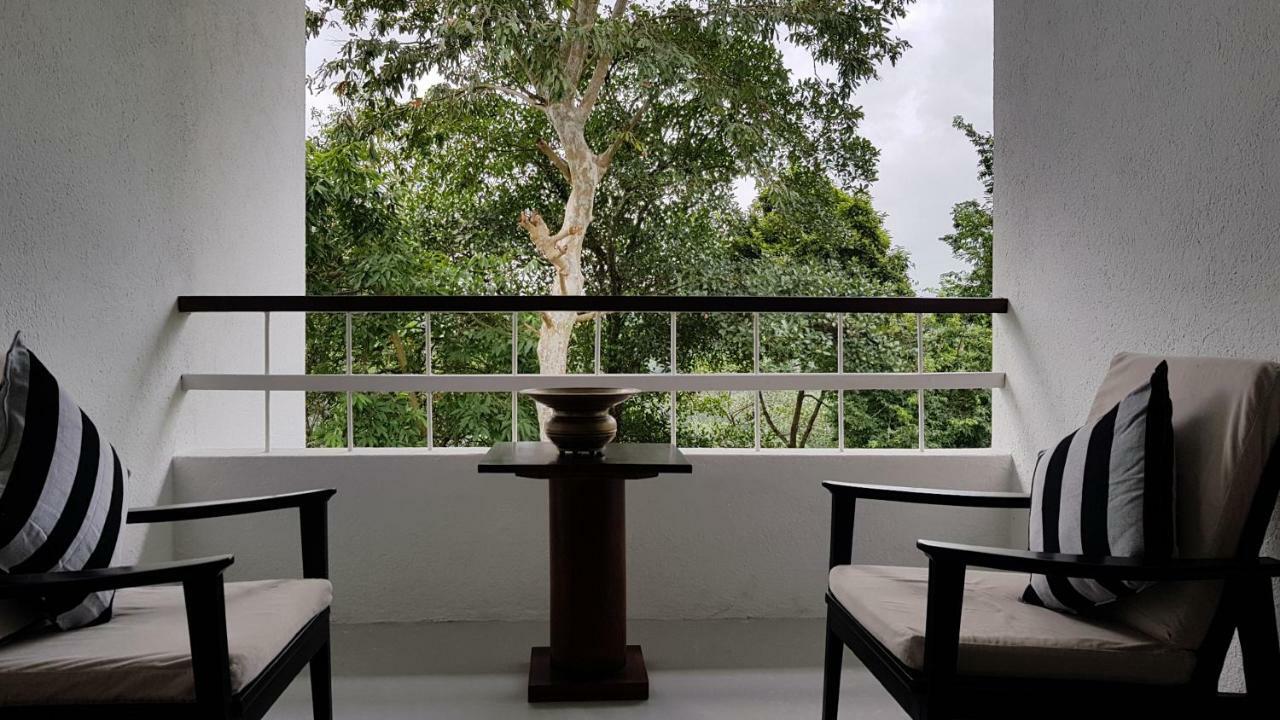 Regent Lodge Hotel & Villa Kandy Exterior photo